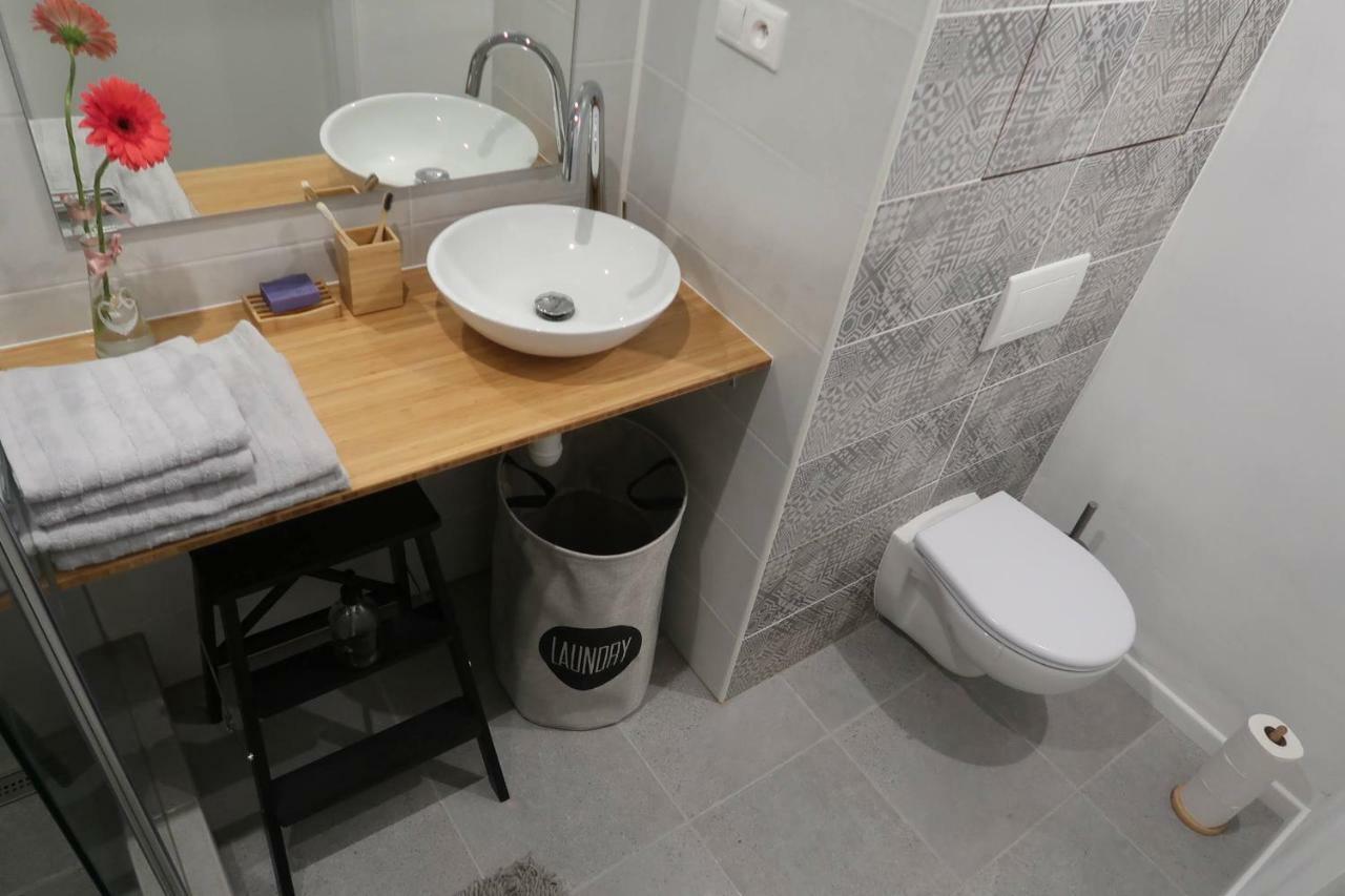 Hniezdo V Raji 1 - Luxurious Apartment 3 Min Walk To City Center Spišská Nová Ves Dış mekan fotoğraf