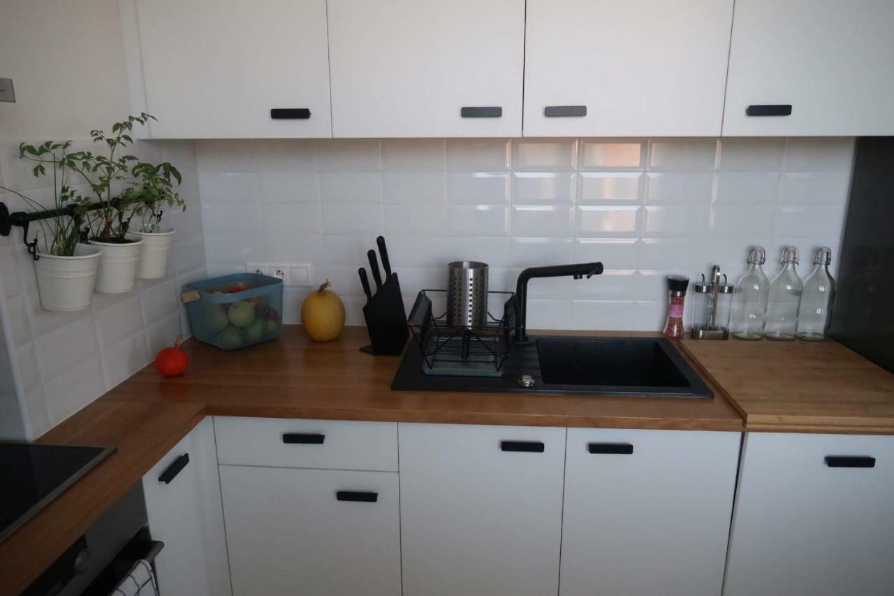Hniezdo V Raji 1 - Luxurious Apartment 3 Min Walk To City Center Spišská Nová Ves Dış mekan fotoğraf
